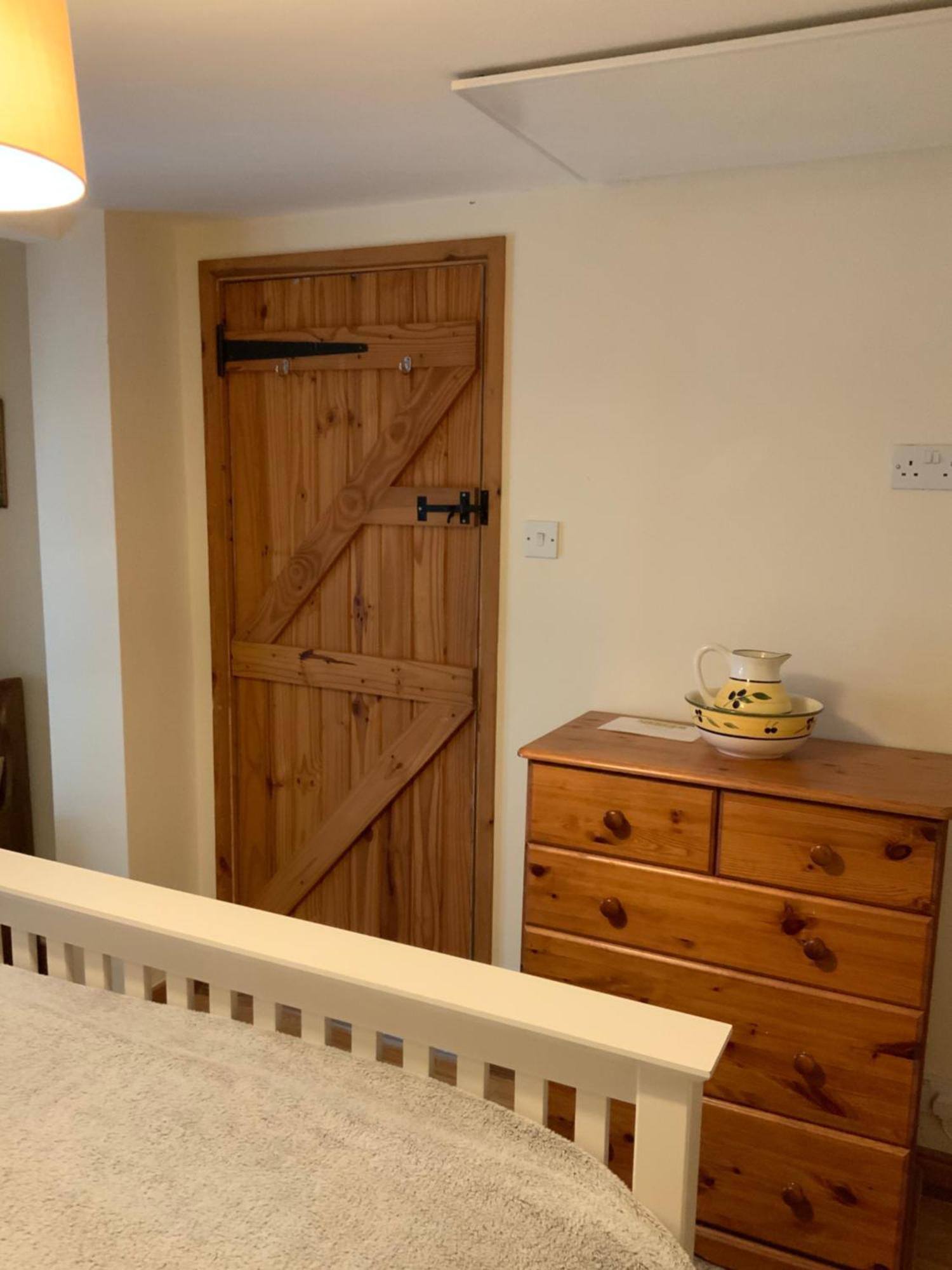 Hartpury Woodpecker Cottage At Frog Trotters Cottages מראה חיצוני תמונה