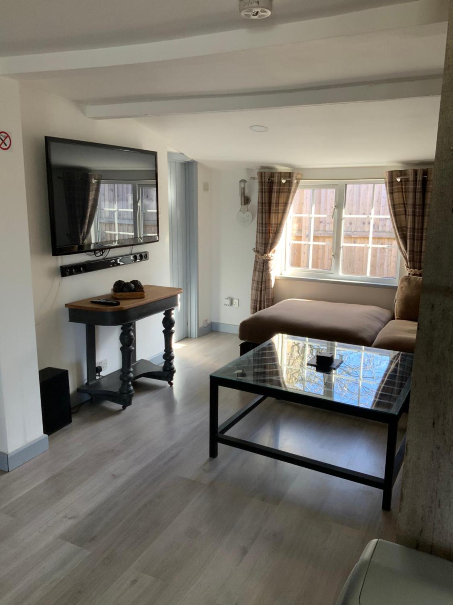 Hartpury Woodpecker Cottage At Frog Trotters Cottages מראה חיצוני תמונה