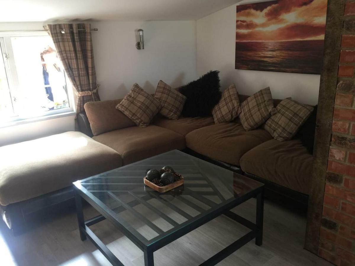 Hartpury Woodpecker Cottage At Frog Trotters Cottages מראה חיצוני תמונה